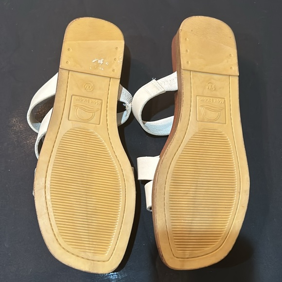 Sandals with three straps - Picture 4 of 4